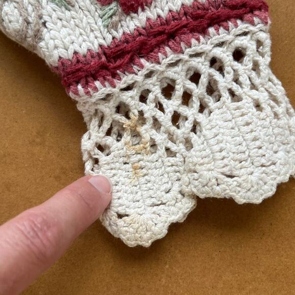 Express Women's Vintage Chunky Knit Floral Embroidered Sweater Size M - Picture 6 of 9